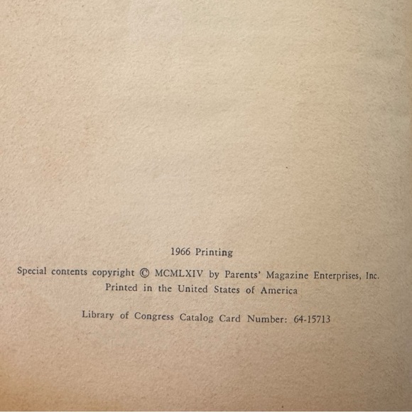 VINTAGE Classics to Grow On Book Set of 5 – 1966 Printing - Picture 6 of 15